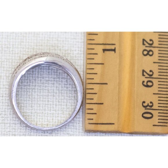 Size 9, Vintage Triangle Patterns Geometric Sterling Silver Ring - H1 - Picture 4 of 4